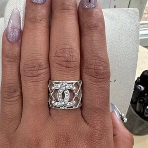 Silver Ring with Pearl Details